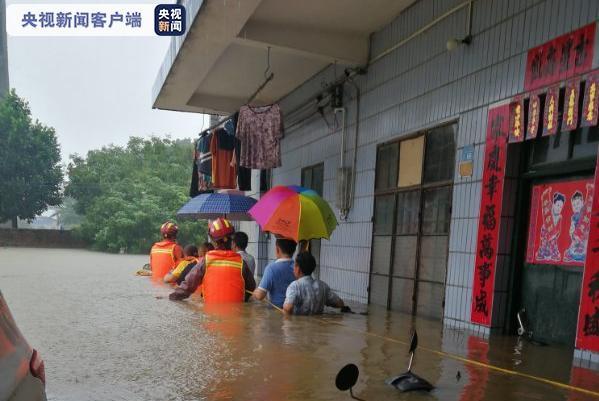 世俱杯-广东暴雨队在比赛中奋起直追取得胜利