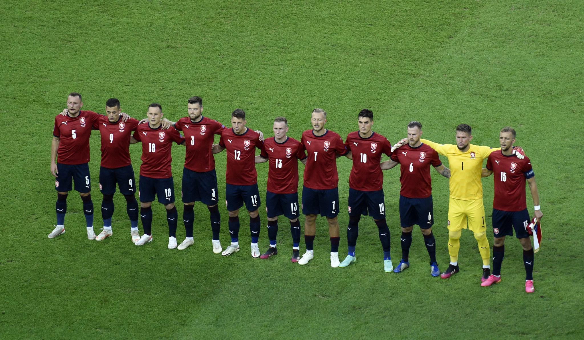 世俱杯官网-丹麦国家队逆袭成功，取得晋级资格