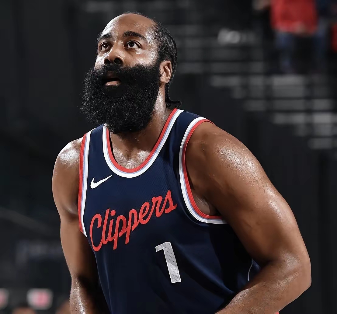 哈登再次当选月度最佳球员,表现稳定 哈登再次当选月度最佳球员,表现稳定