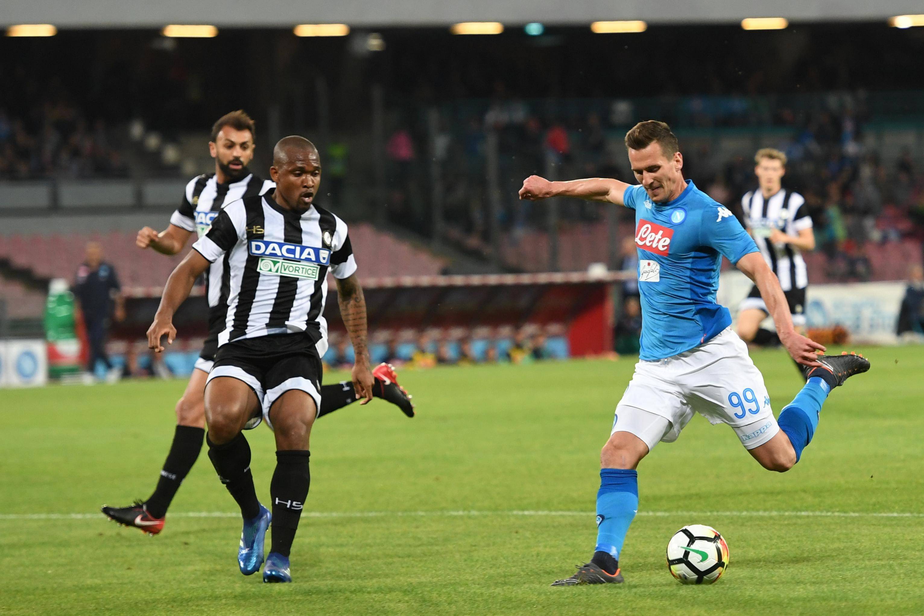 世俱杯参赛资格-那不勒斯主场击败对手，继续领跑