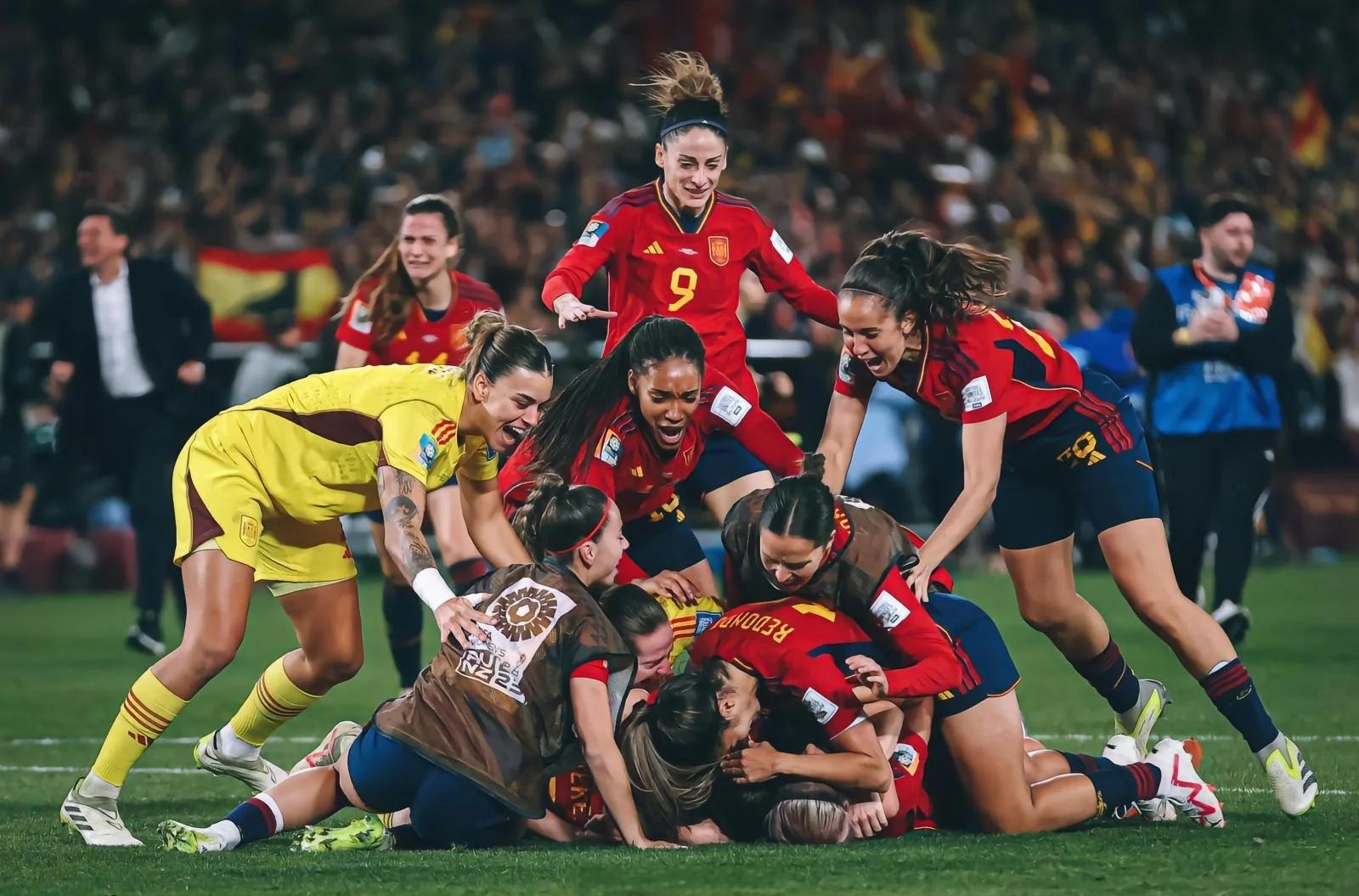 世俱杯2025-墨西哥女足灿烂表现,燃爆赛场