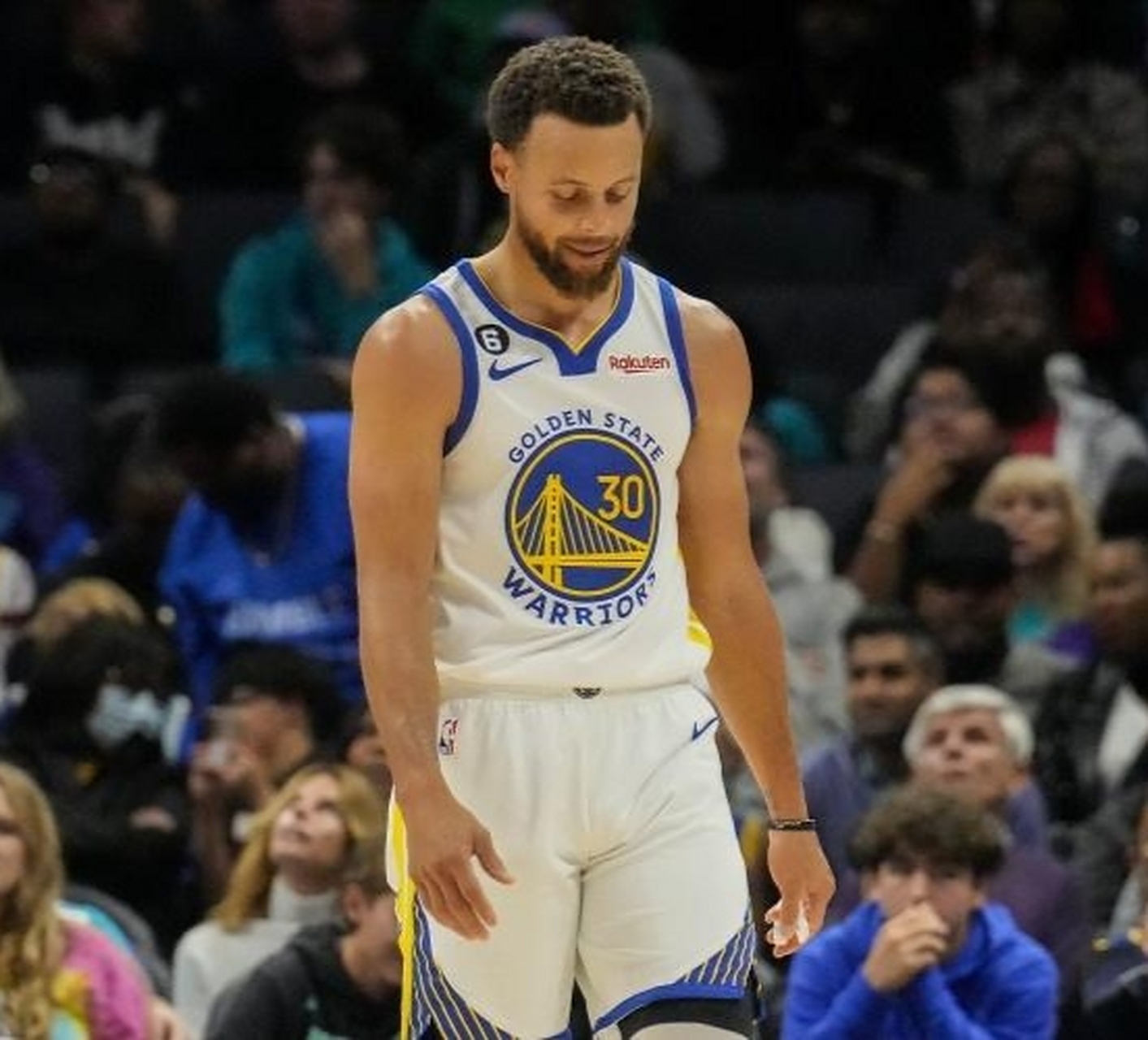 沙尔克04主场不敌门兴，遭遇两连败