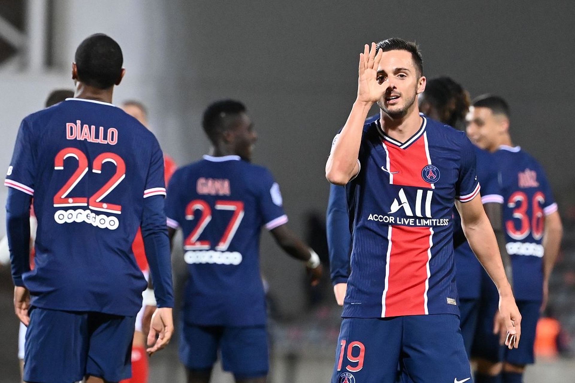 世俱杯2025-法国队遭遇挑战,最终战胜芬兰队保持不败