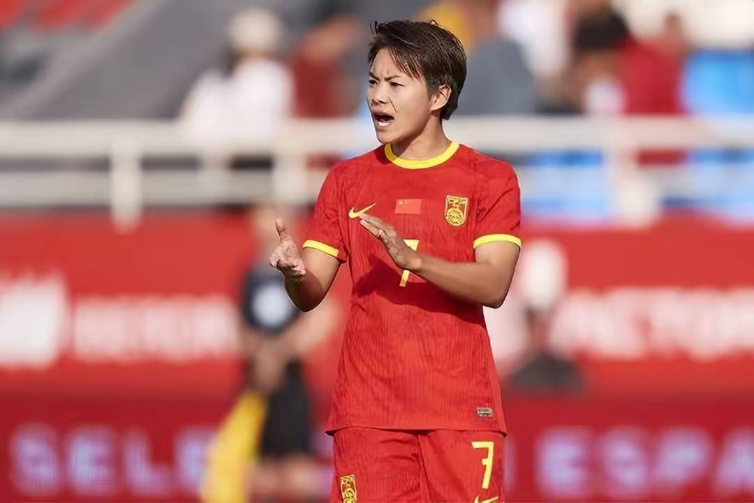 世俱杯奖金-包含球场风云变幻:女足比赛引爆热议的词条